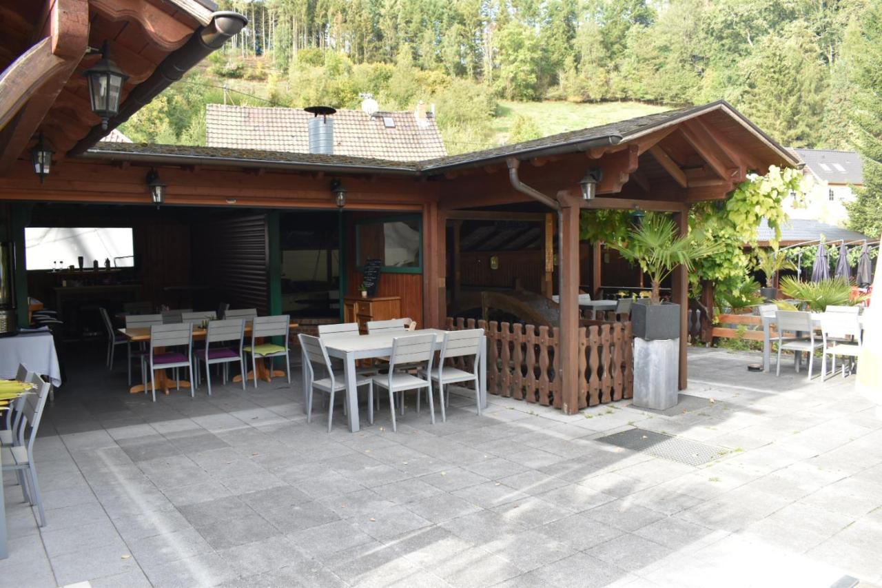 Hotel-Restaurant Theis-Muehle Biersdorf Exterior foto