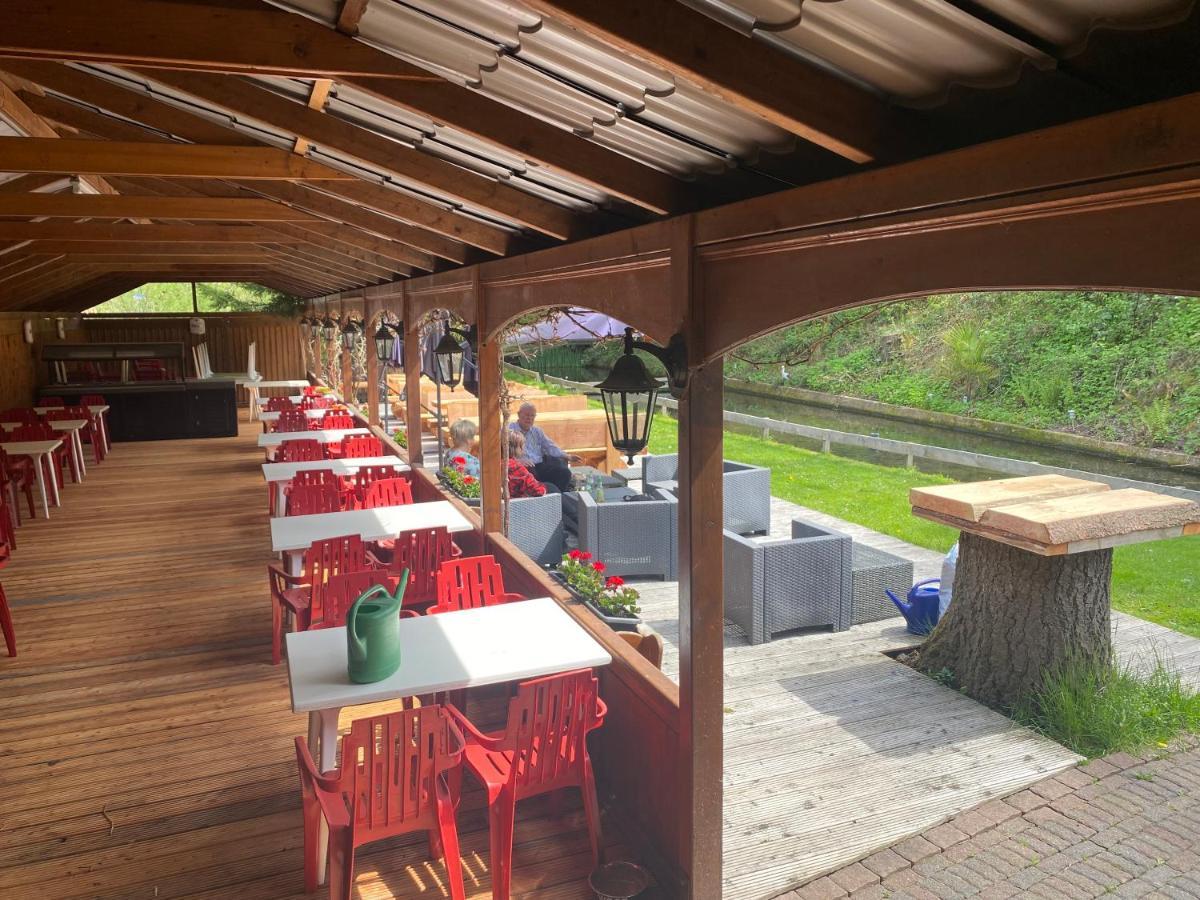 Hotel-Restaurant Theis-Muehle Biersdorf Exterior foto